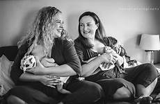 twins breastfeeding breastfeed globalnews pfeiffer jaclyn benzel