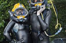 wetsuit scuba diving kirby underwater fetisheyes deep wetsuits tauchen drysuit taucherin neoprenanzug helmets dive tauchanzug plongée neopren bcd swimsuits