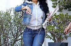 nicki minaj jeans thong tight angeles los booty her sneakers givenchy la april meeting big style floral flashes before peek