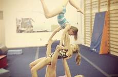 gymnastics stunts acro tricks gimnasia frands flexibility acrobatic acrosport cheerleading trio cheer amigas acrobacias