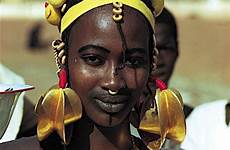 fulani mali femme peule tribes peul bedouin moni jiji tribus africanas adore definitely adornan joyas mujeres legit sartorial locks источник