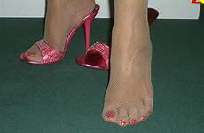 sexy feet mules pantyhose zenon heels pies medias stockings milf fishnet shoes sandalias slides nikita hose bas sandals tacones calze