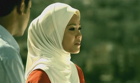 Acest film nu are sinopsis. meilao9789.blogspot.com: Nur Kasih The Movie (2011) DVDRip ...
