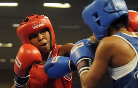 La colombiana ingrid valencia se impuso ante la competidora centroafricana, judith mbougnade la atleta colombiana de 26 años tenía la intención de no sólo ser la primer boxeadora colombiana en. Río 2016: Ingrit Valencia y la tremenda paliza a su ...