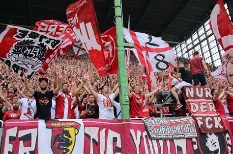 Zum verkauf kommt ein seltenes original spieler bundesliga trikot von sascha rösler gr l. Fanfotos: 1. FC Kaiserslautern - 1860 München 1:0 (0:0 ...