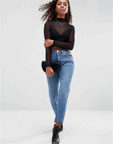 Designs are creative and edgy, with perfectly proportioned hems and sleeves. LOVE this from ASOS! (With images) | Slim mom jeans, Mom ...