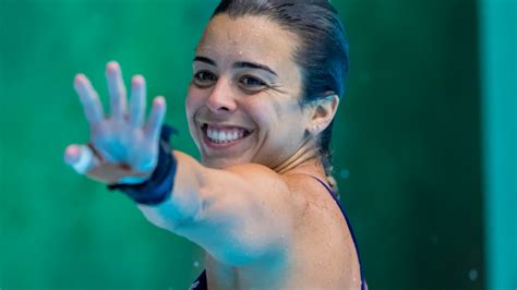 Many of them have lives filled with fantasy, magic and wonder. Meaghan Benfeito claims 10m silver at the FINA World Diving Series - Team Canada - Official ...