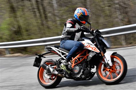 Dude top speed of ktm bikes can be increased by remapping so duke can touch 190+ kph! KTM 390 DUKE (2017-on) Review | Speed, Specs & Prices | MCN