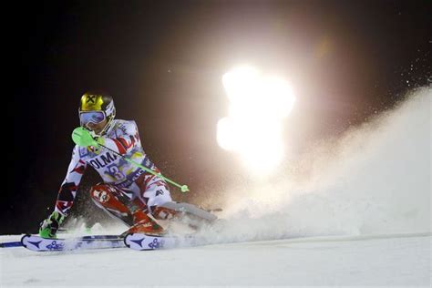 We know sports inside out. Marcel Hirscher - Le skieur échappe de peu au crash d'un drone