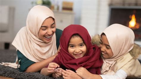 Parenting, the process of raising children and providing them with protection and care in order to ensure their healthy development into adulthood. Parenting Islami ; Nasehat Nabi kepada Ummi Athiyah ...