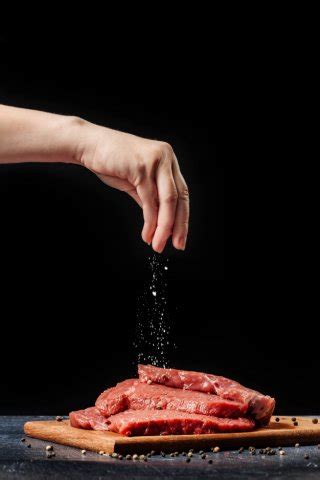 Bila salah memotong, daging kambing juga akan alot atau keras saat digigit. Ini Berbagai Macam Menu Olahan Daging Kambing dan 10 Tips ...