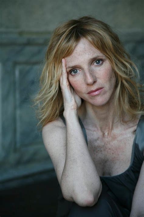 She has often worked with the director laetitia masson, and has also worked with benoît jacquot. Sandrine Kiberlain - Papo de Cinema