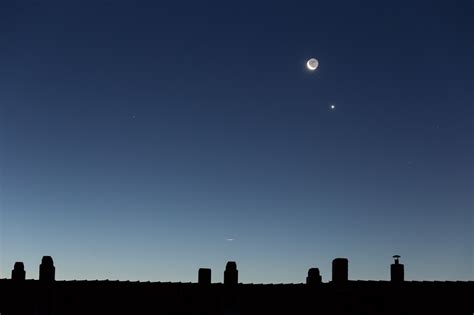 Ein dreieck hat 3 höhen. Morgenhimmel-Show mit Mond, Venus und Mars - Teil 2 - Benjamin Knispel