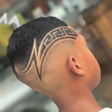 This is a teen boys' haircut that's rarely seen, so it will stick out in a crowd. 31 Best Boys Fade Haircuts: Look Like a Super Star.