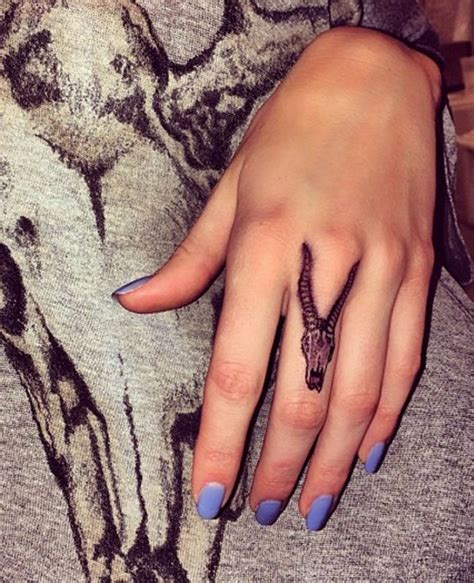 The tattoo is in her handwriting. The Amazing Disappearing Kendall Jenner Tattoo - Mickey ...