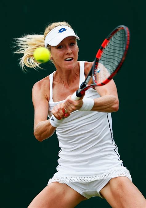 Rzuciła joe jonasa, ma nowego narzeczonego, a pojawia się również wątek agnieszki radwańskiej. Urszula Radwanska - Wimbledon Tournament 2015 - Second ...