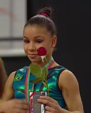 Flávia lopes saraiva country represented: Estrela da ginástica, Simone Biles se declara fã de ...
