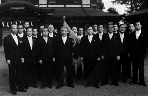 According to reports from japan's national police agency the japanese mafia known as the yakuza continues to be on… Yakuza, mafia cu o mie de fete - De prin lume adunate