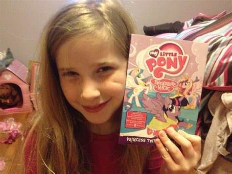 Nahrávejte, sdílejte a stahujte zdarma. My Little Pony: Friendship is Magic - Princess Twilight Sparkle - Mama Luvs Books
