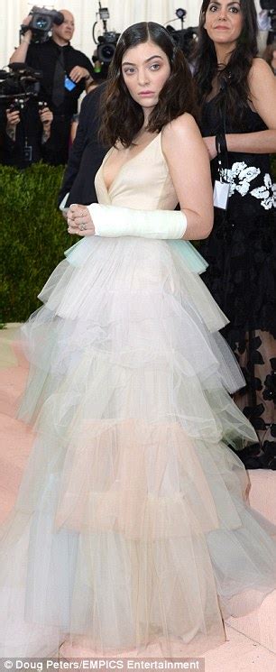 Check spelling or type a new query. Met Gala red carpet sees Lorde suffer unfortunate wardrobe ...