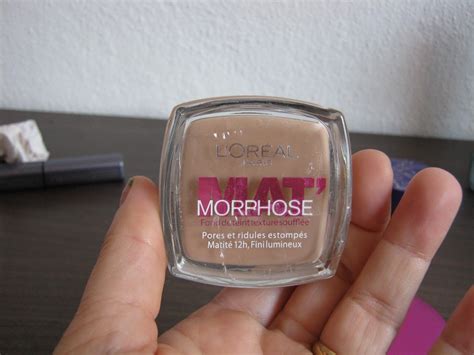 I would recommend this to ladies who like a matte finish. Base L'Oreal Mat' Morphose + batom YSL Rouge Volupté Pêche ...