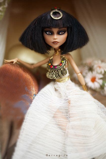 See more ideas about monster high, monster, monster high dolls. Cleopatra's Dream (With images) | Custom monster high ...