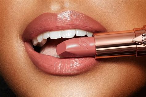 Physical pollutants are those that are derived from the action of waves of all kinds (acoustic, electrical, electromagnetic). 4 Types of Lipsticks for Whiter Teeth and a Brighter Smile