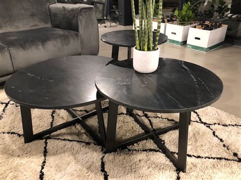 Op zoek naar een salontafel met een blad van marmer? Salontafels Major, zwart marmer. By-Boo - Rue de Rosa