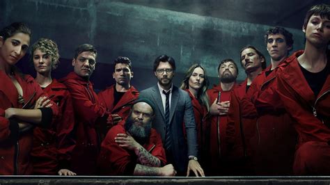 The narrative is told in. La Casa de Papel présente ses nouveaux braqueurs pour la ...