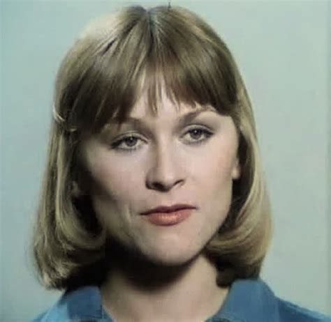 Dana batulková (born 16 march 1958 in prague) is a czech actress. Dana Batulková ve filmu Kluci z bronzu (1980, režie ...