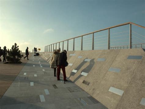 3 years ago 09:34 jizzbunker webcam. "Walk of Freedom" Cadzand-Bad - Cadzand-Bad