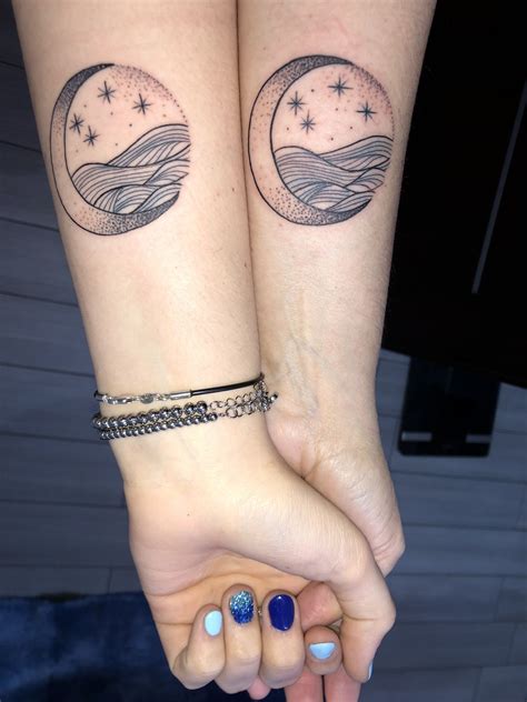 Deluca è sparso su tutta la penisola. #mare #luna #stelle #madreefiglia #tatoo | Tatuaggio ...