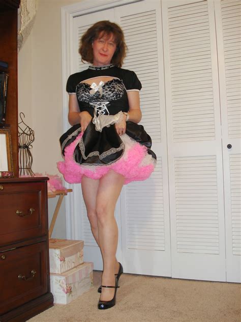 Femmephobia is the devaluation, fear and hatred of the feminine: sissy gina - ultra femme transvestite sissy: Confused sissy