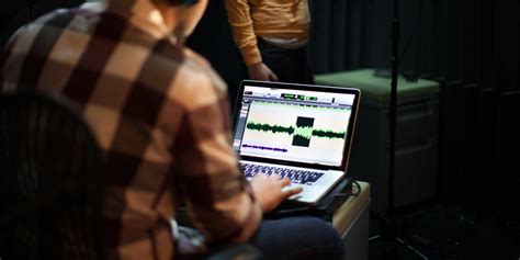 Students receive private voice instruction. Audio Production Certificate - Full Sail University