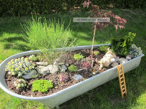 Ihre alte badewanne macht sich auch wunderbar als großer blumenkübel. Zinkbadewanne, Zinkwanne, Badewanne, Pflanzgefäß, Ohne ...