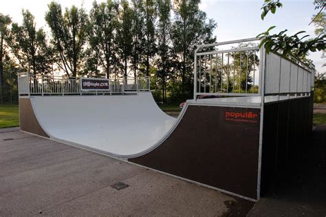 The cheapest way to get from nuremberg to herzogenaurach costs only 3€, and the quickest way takes just 22 mins. Herzogenaurach Skatepark | Skatemap