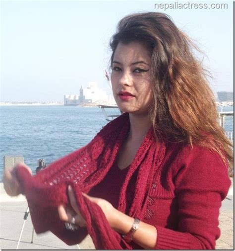 Warning to all this is a 18+ account so. Nepali puti picture.