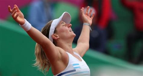 Tenista profesional • juegos panamericanos #lima2019 • semifinalista #rolandgarros 2020 • jugadora de la selección argentina. Tenista argentina Nadia Podoroska logra oro en ...