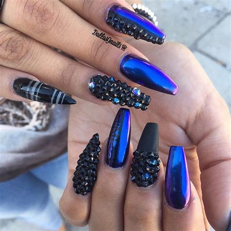 The clear nail also has a stunning rhinestone design. ⊱ɛʂɬཞɛƖƖą⊰ | Rave nails, Rhinestone nails, Coffin nails ...