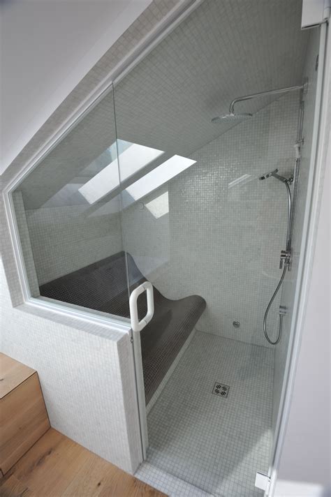 Steam room, Dampfbad in Dachschräge | Badezimmer ...