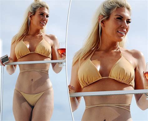 How to show my cameltoe? Nicola McLean exposed to ridicule destructive to the ...