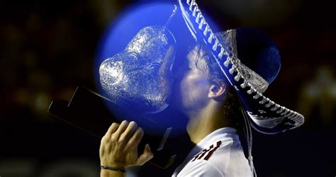 Jun 12, 2021 · tsitsipas got an early break in the opening set, aided by two double faults from zverev, and remained solid against the german's heavy groundstrokes to hold onto his narrow advantage on a sun. Tenis/ Një trofe me sombrero për Zverev, gjermani triumfon ...