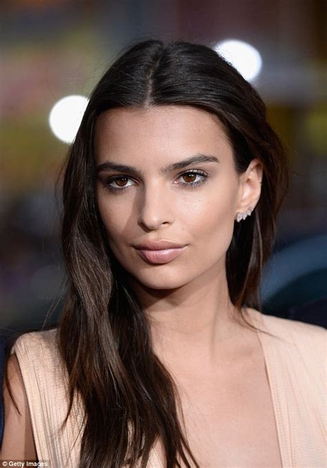 Danejones busty beauty gets intimate. Emily Ratajkowski flashes her entire sideboob in sultry ...