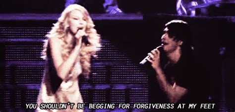 Taylor really sent joe jonas a present/baby present because she knew fearless (taylors version) was coming pic.twitter.com/9or4hibtrg. the incredibly long and complicated history of jonas gfs | joe jonas + taylor swift masterpost ...