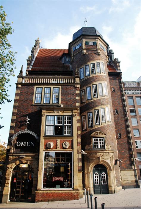 Haus kaufen in hamburg harburg vom makler und von privat! Hamburg Hulbe-Haus 1911 | Mönckebergstraße 21; direkt ...