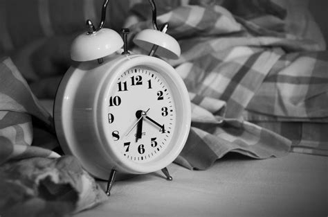 Robinhood trading hours robinhood's pre market trading starts at 9:00 am, est. After Hours Trading - Traditional vs. Crypto - HedgeTrade Blog