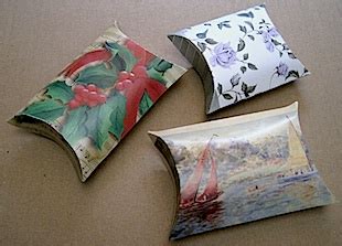 These little boxes were once made from greeting cards and held hankies and or other little treasures. Greeting Card Pillow Box Template - Jewelry Making Journal