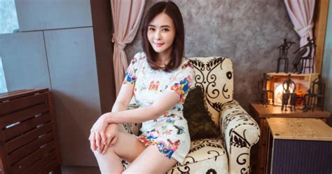 Apr 09, 2021 · 前主播蕭彤雯日前自曝罹患肺腺癌0期，也就是俗稱的原位癌，所幸及早發現治療，術後狀況恢復良好，她透露原本手術後進行呼吸治療時，連一顆球. 打架被星探發掘!吸毒、罹癌人生大起大落 蕭淑慎嘆：飛太快
