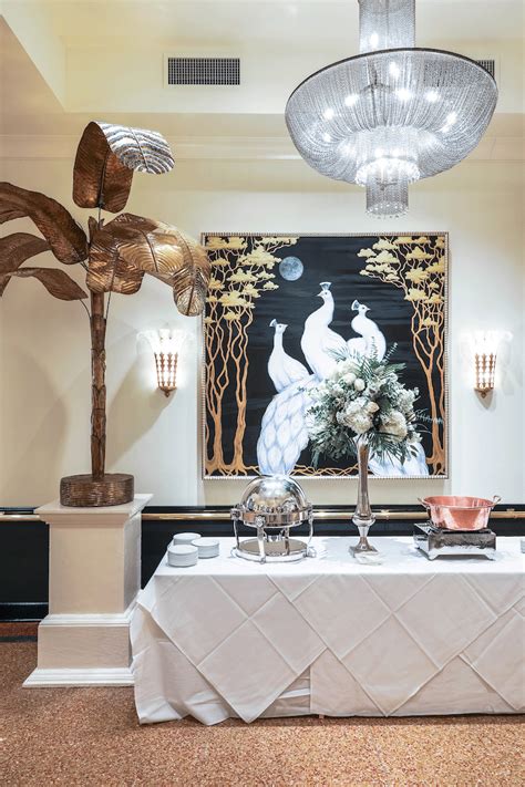 Antoine's restaurant offers a romantic setting for your new orleans wedding. The Count's Ballroom | New Orleans Private Dining at Arnaud's