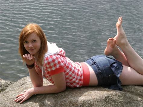 Cute chubby amateur redhead 5 min. Girls in Jeans Shorts (72 pics)